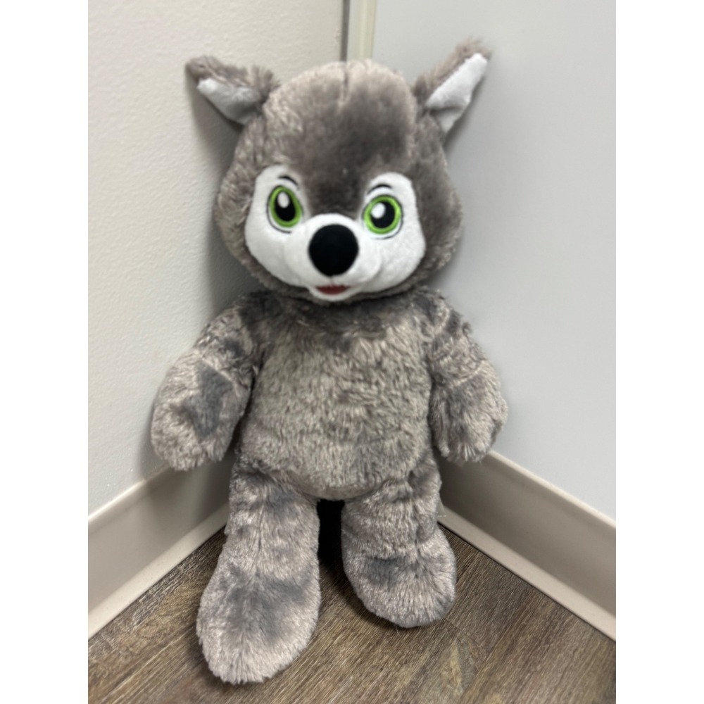 Build-A-Bear Wiley the Wolf Plush Great Wolf Lodge Grey Good Green Eyes 026566